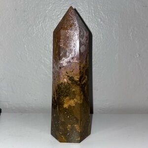Stunning Brown and Tan Crystal Tower